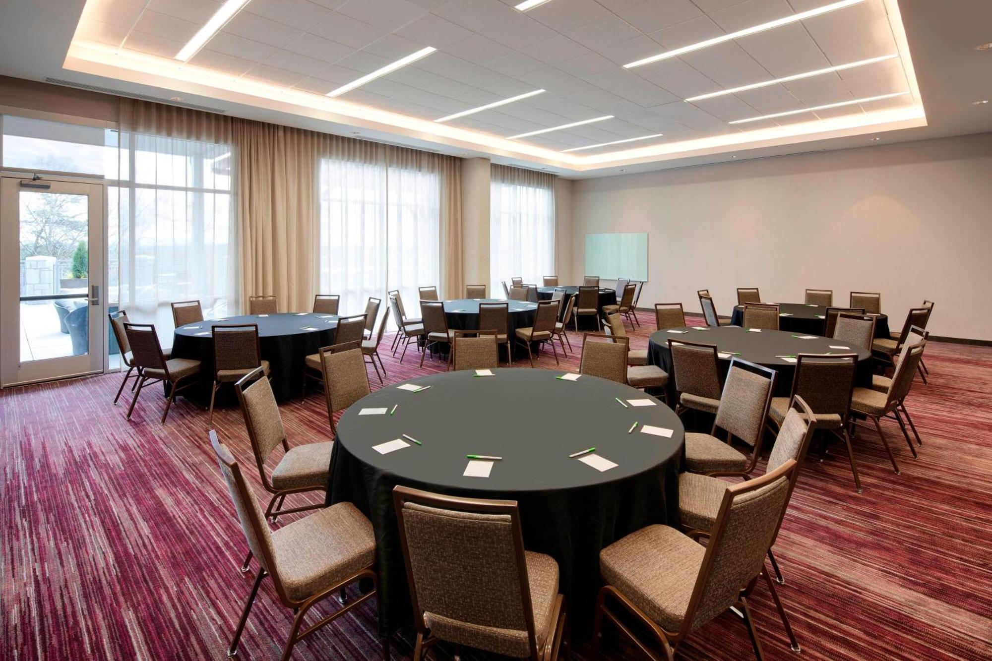 Courtyard By Marriott Atlanta Vinings/Galleria Smyrna Exteriör bild