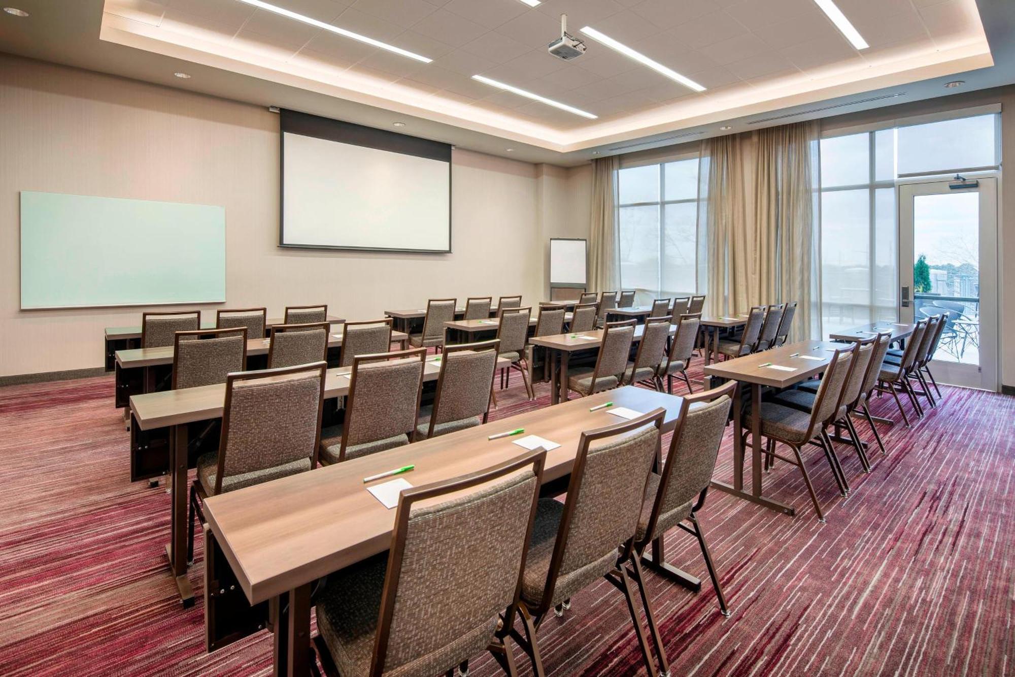 Courtyard By Marriott Atlanta Vinings/Galleria Smyrna Exteriör bild