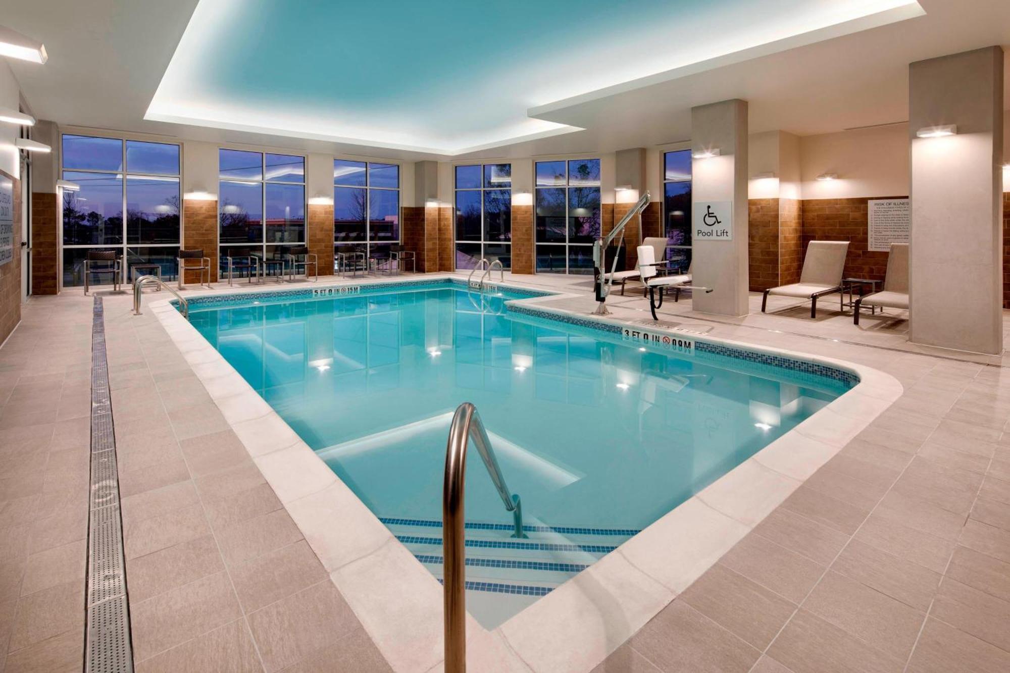 Courtyard By Marriott Atlanta Vinings/Galleria Smyrna Exteriör bild