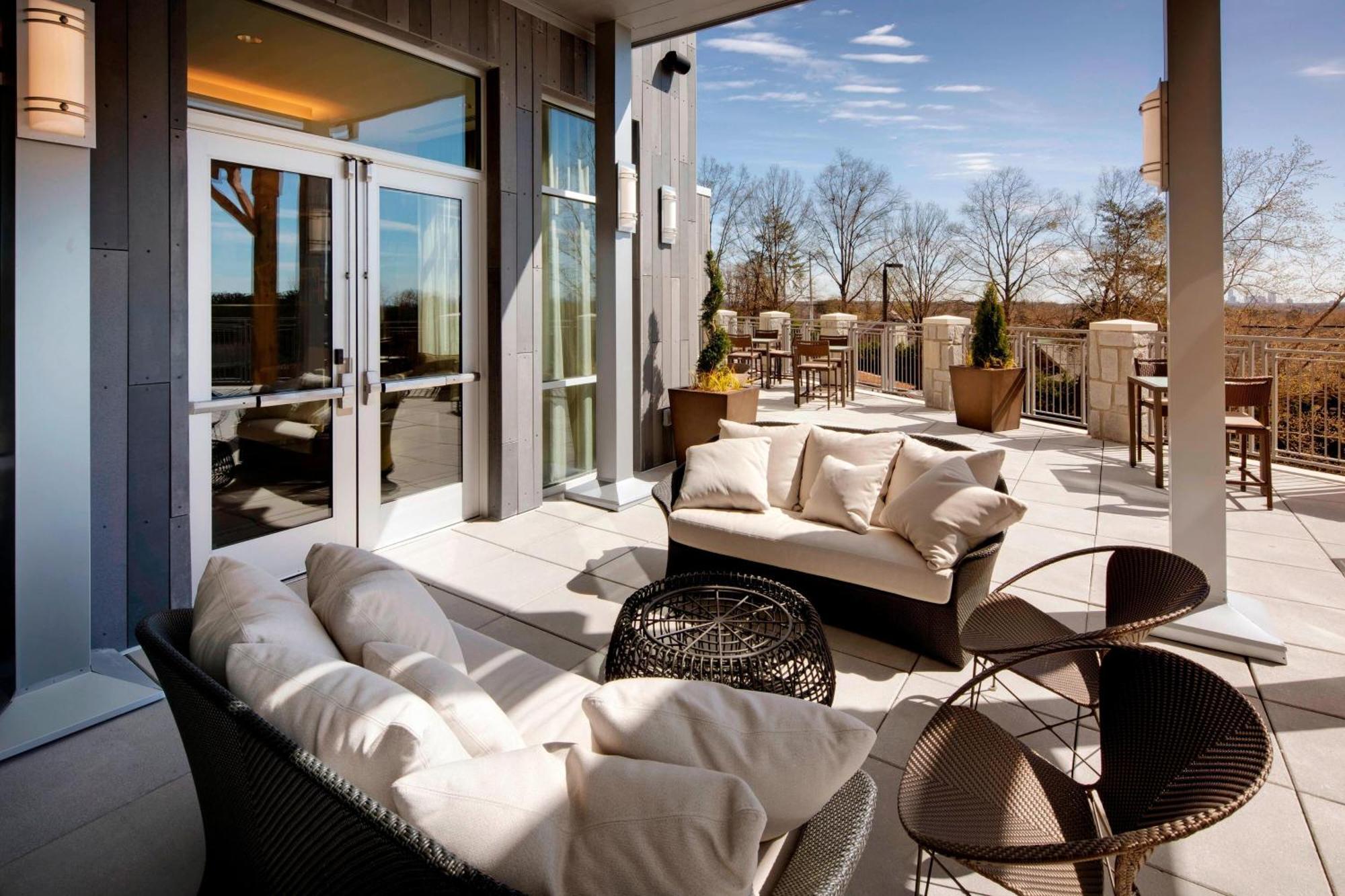 Courtyard By Marriott Atlanta Vinings/Galleria Smyrna Exteriör bild